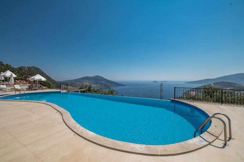 The Mediteran Hotel - image 37