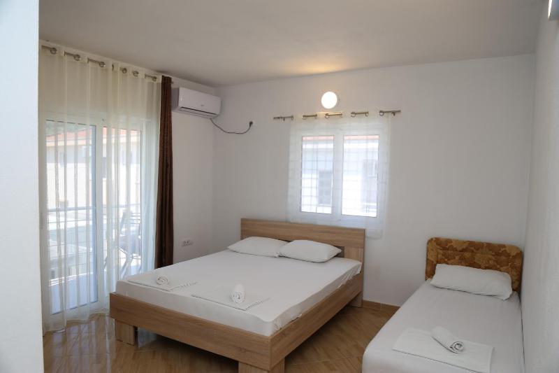 One Bedroom Apartment image 1