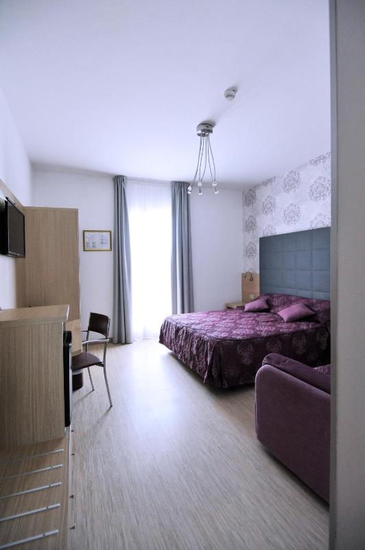 Superior Triple Room with Sea View image 1