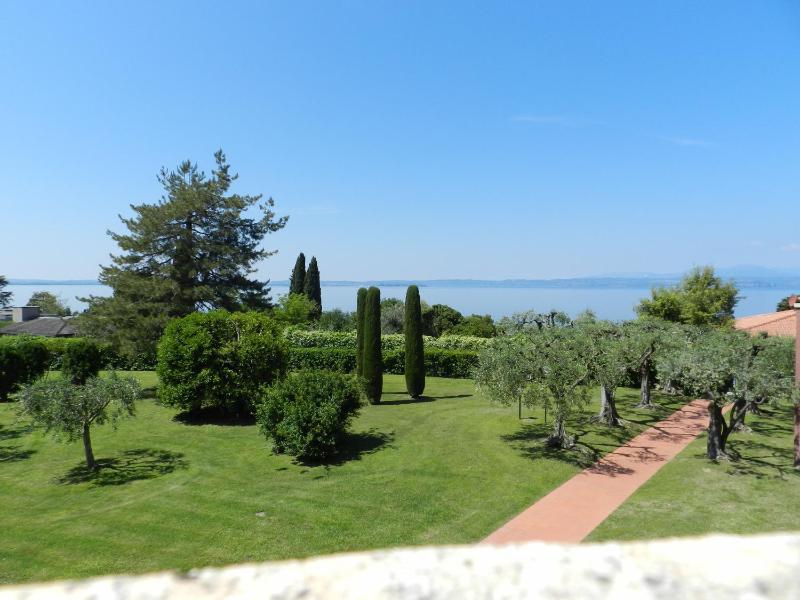 APARTMENTS BLUE VIEW - Residence Casetto Bardolino - Regarda Travel - image 17