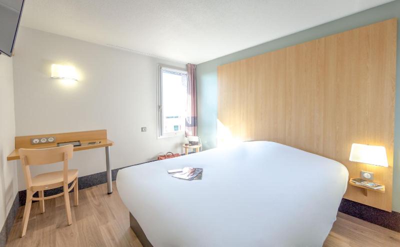 Double Room - Disability Access image 1