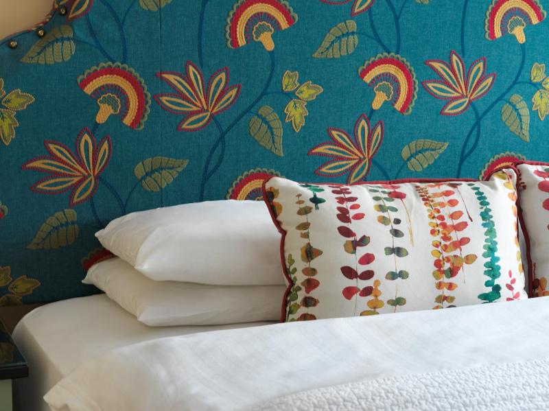 Double Room image 4