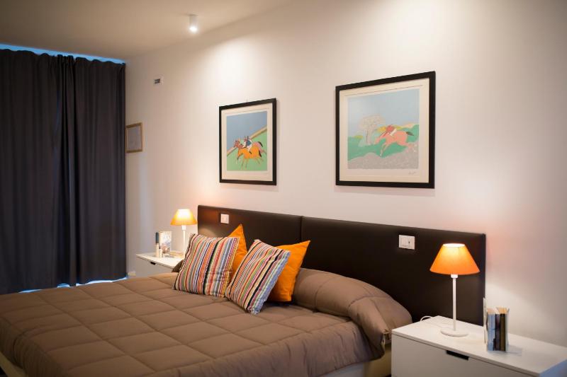 Family Room image 4