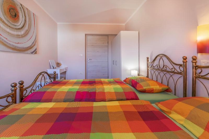 Apartment with Sea View image 3