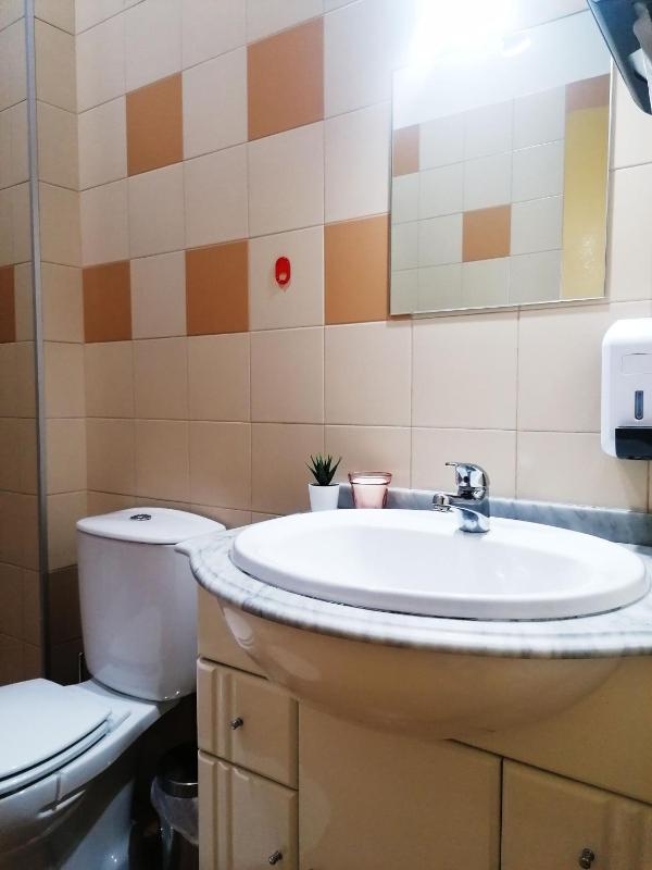 Studio Apartment image 4