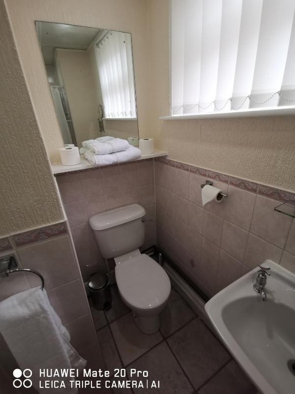 Single Room image 2