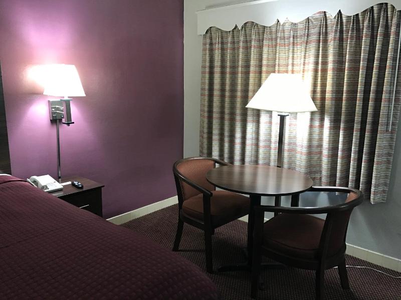King Room image 2