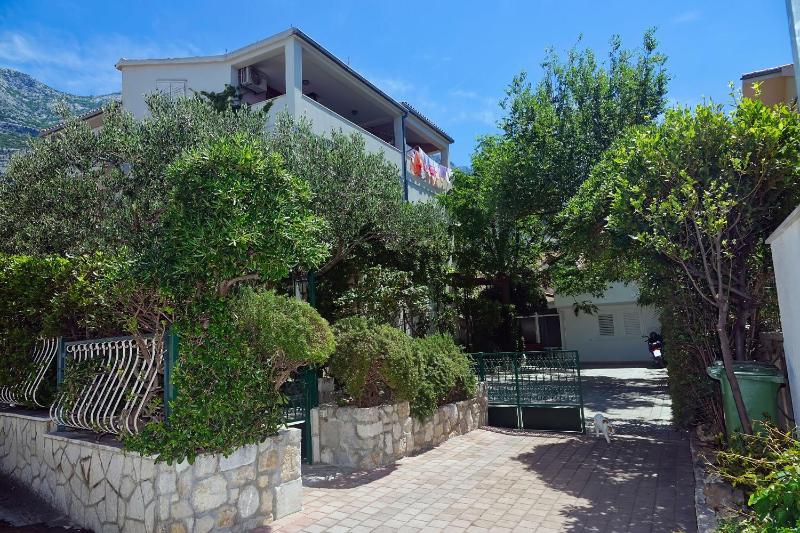 Apartment Silvana Makarska - image 1