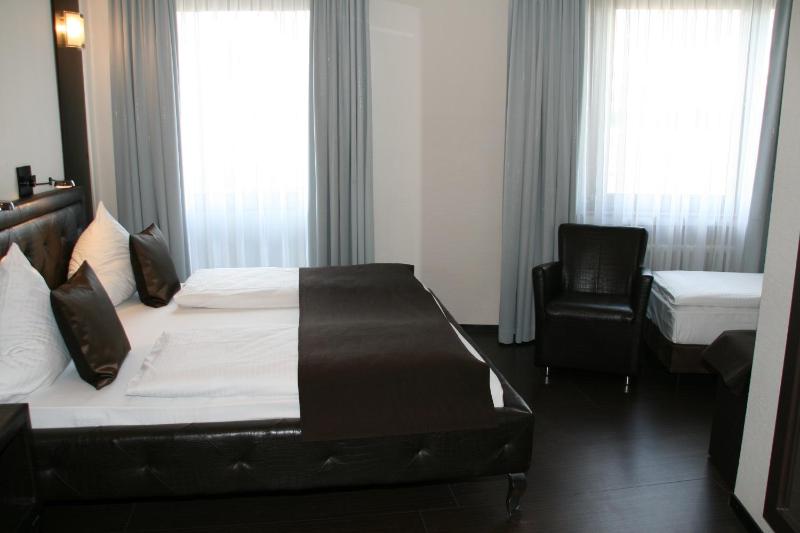 Triple Room image 3