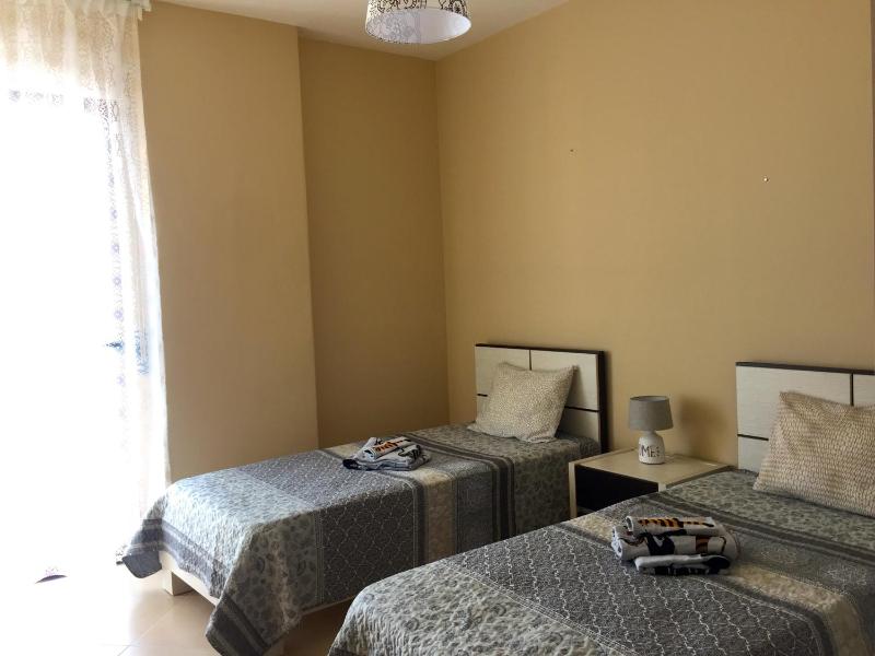 One-Bedroom Apartment image 2