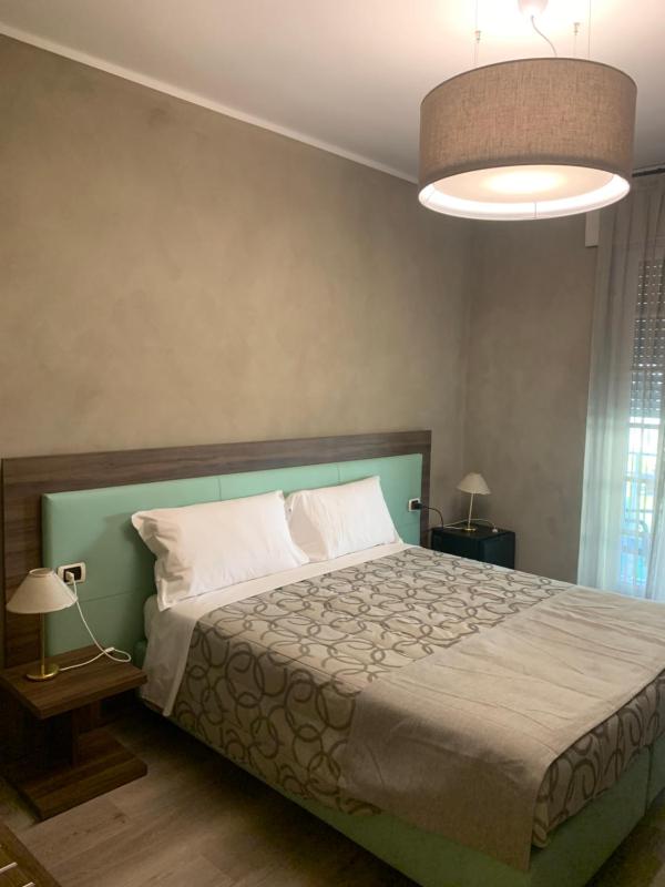 Double or Twin Room Street Side image 3