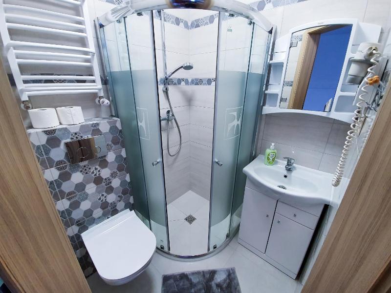 Double Room image 1
