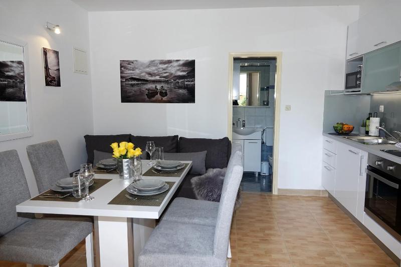 Apartment Silvana Makarska - image 7