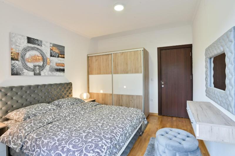 Deluxe Apartment image 2