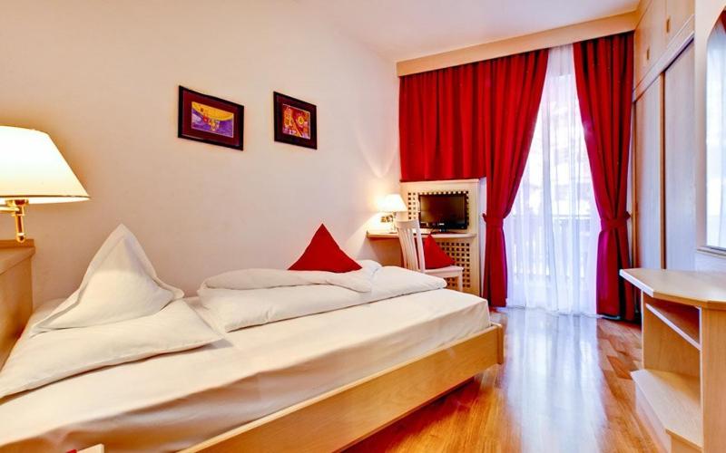 Standard Single Room image 4