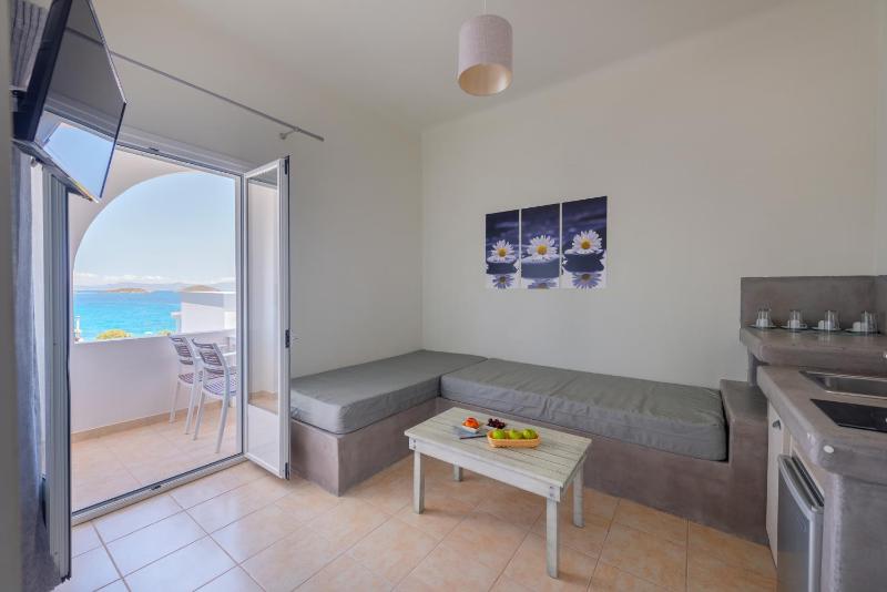 Superior Suite image 4