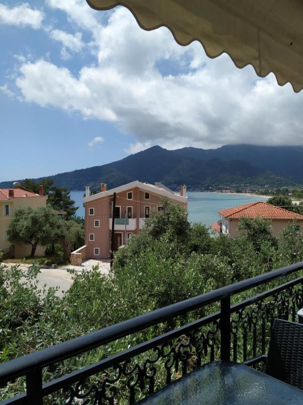 Deluxe studio with sea view (1st floor) image 3