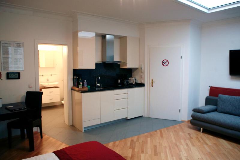 La Scala Apartments - image 5