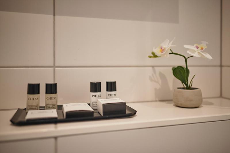 One-Bedroom Suite image 2