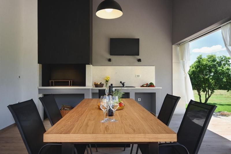 Holiday Home image 2