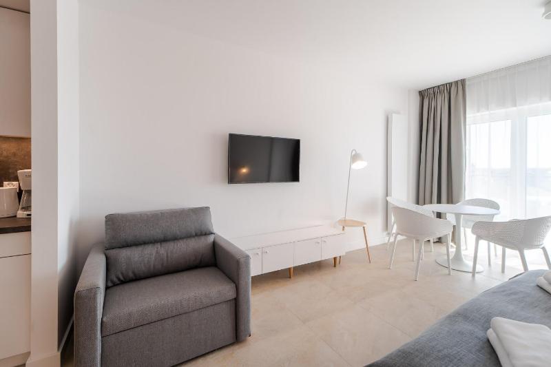Aquamarina Prima Studio with Sea View by Noclegi Renters - image 22