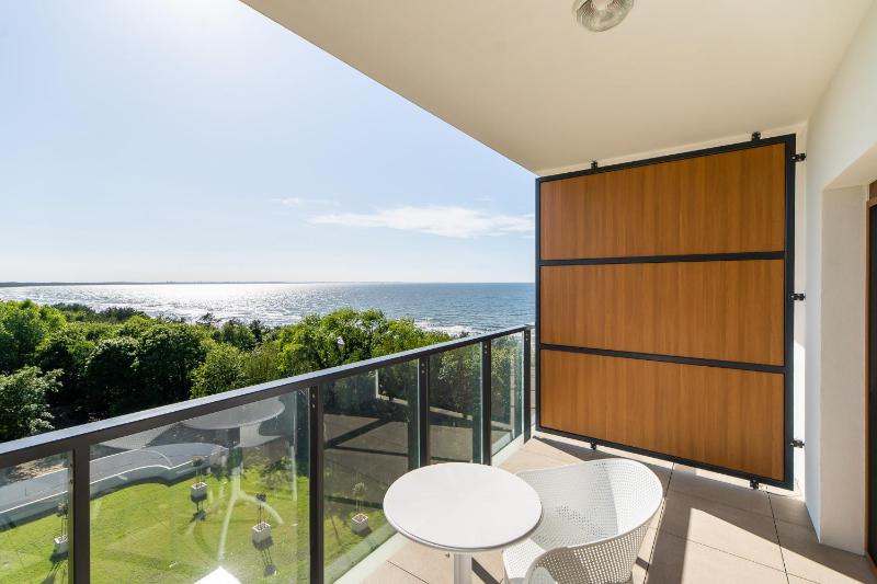 Aquamarina Prima Holiday Studios by the BEACH by Noclegi Renters - image 24