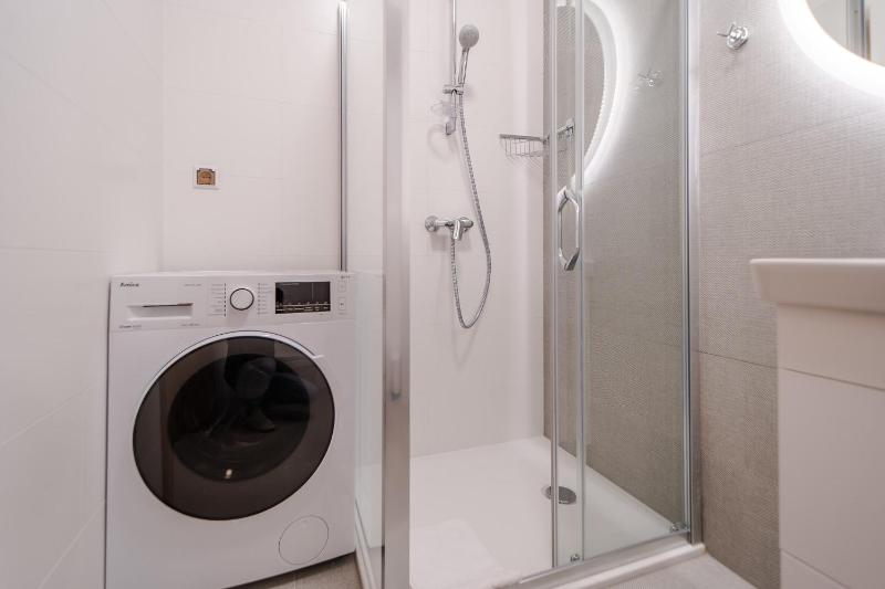 Aquamarina Prima Holiday Studios by the BEACH by Noclegi Renters - image 25