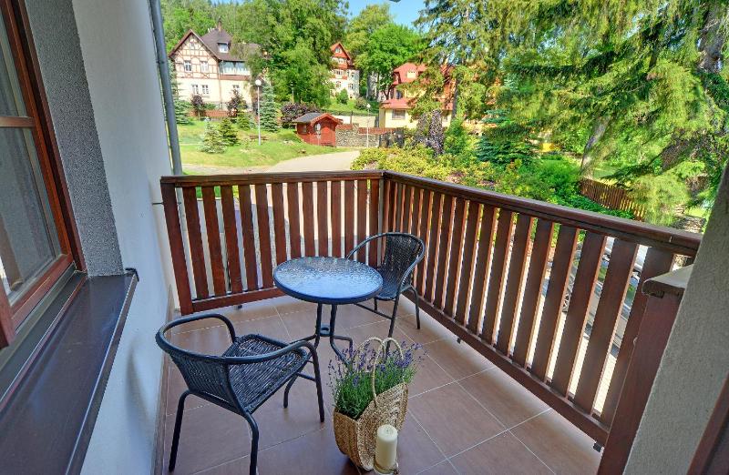 Funkcjonalne i Stylowe Apartamenty Sun Seasons 24 w Karpaczu by Noclegi Renters - image 8