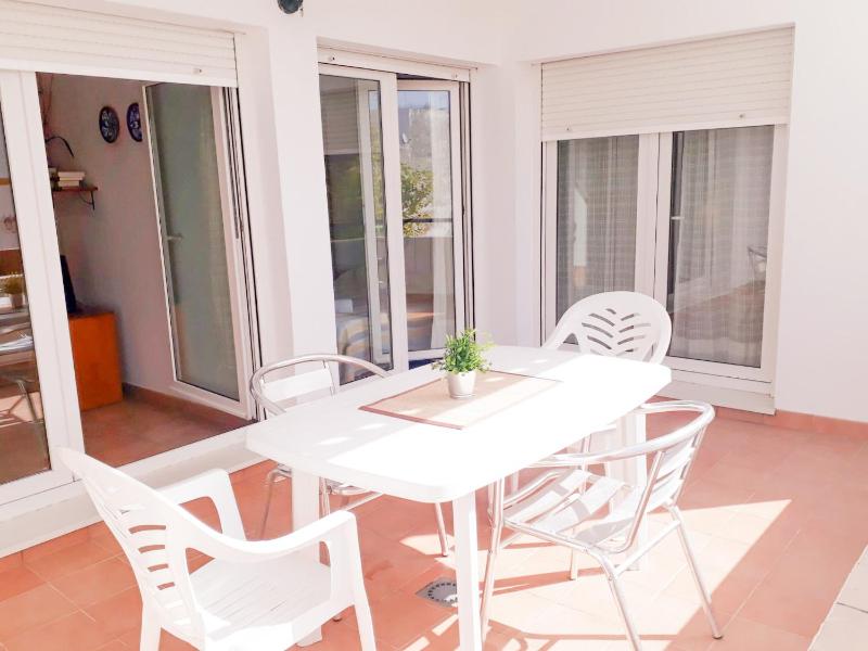 Three-Bedroom Apartment image 1