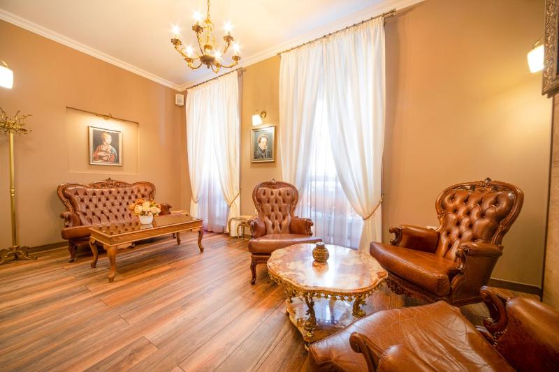Hotel Antique - free private parking - image 26