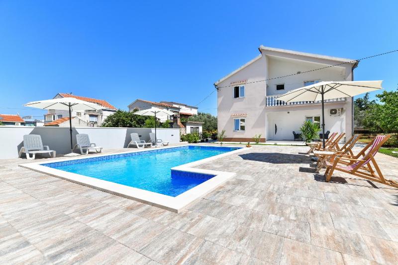 Pool house LUKA - image 11