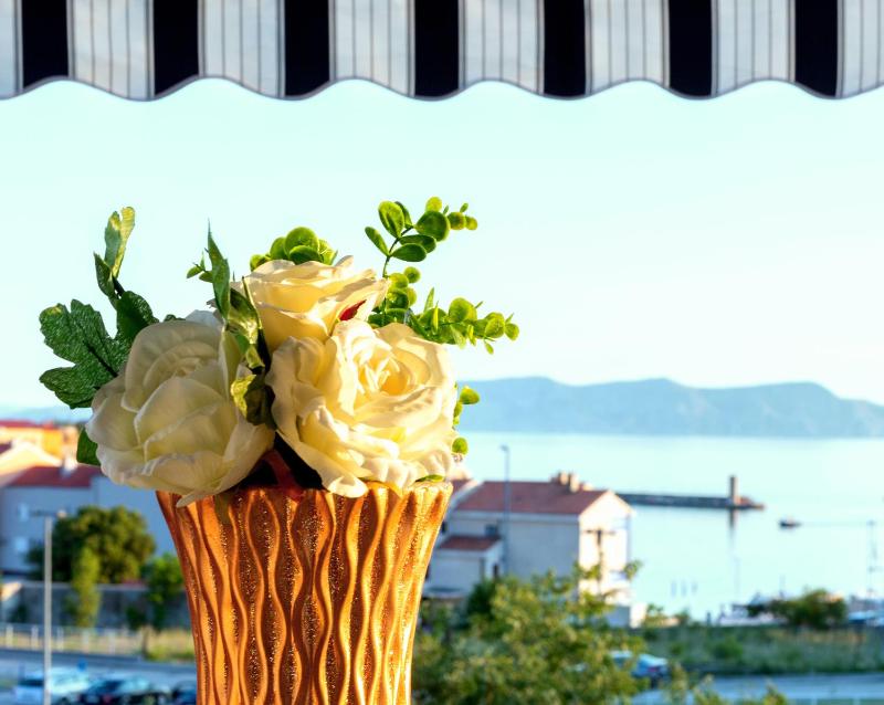 Beautiful sea view 6 luxury studio Danijela - image 13
