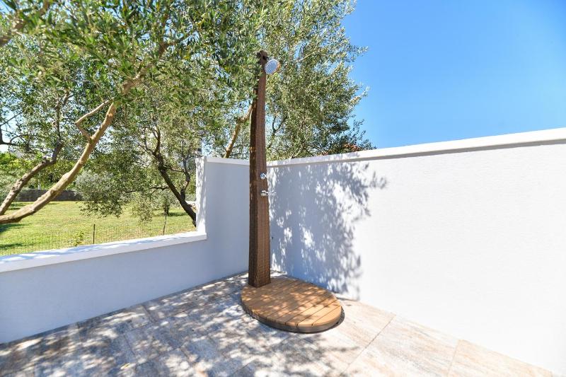 Pool house LUKA - image 26