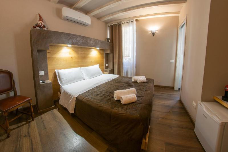 Marconi Rooms Alloggio Segreto - image 3