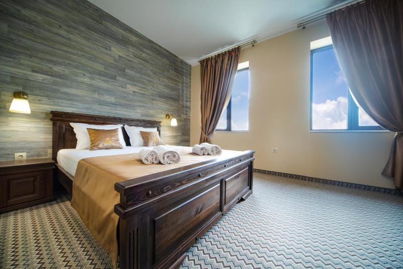 Hotel Antique - free private parking - image 35