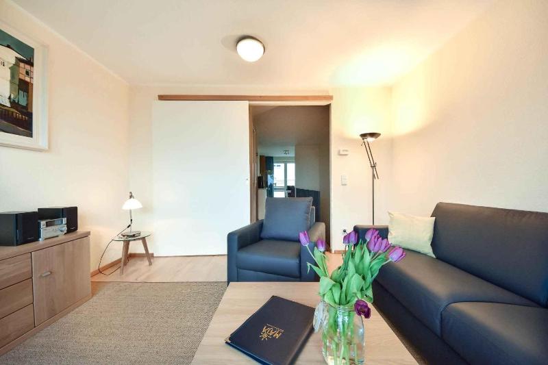Apartment with Lake View image 4