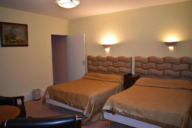 Quadruple Room image 2