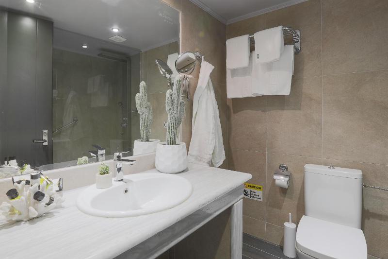 Executive Suite image 3