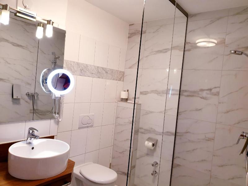 Deluxe Single Room image 3