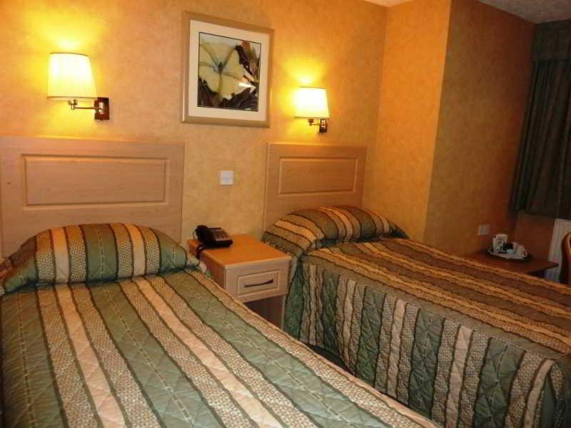 Room #35916522 image 3