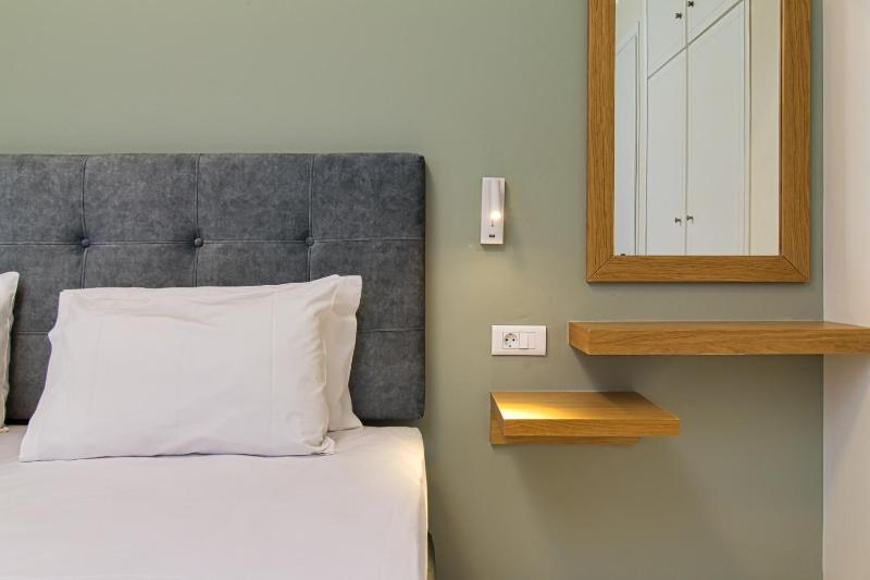 One-Bedroom Apartment image 1