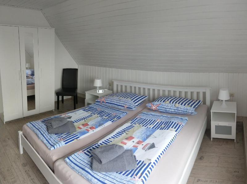 Double Room image 2