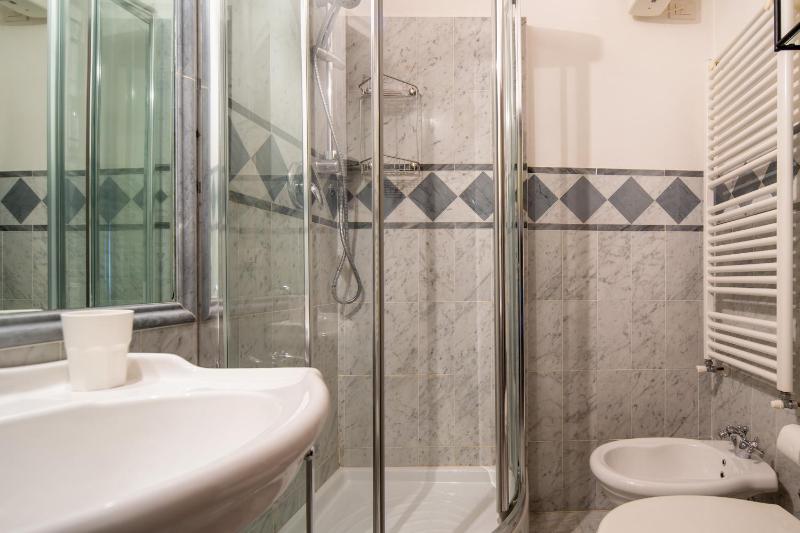 Oltrarno Apartment - image 14