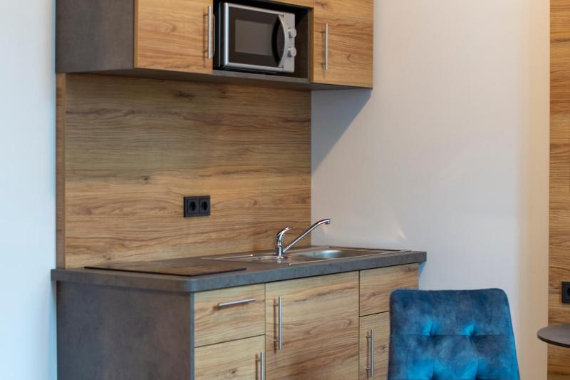 Studio Apartment with Kitchen image 1
