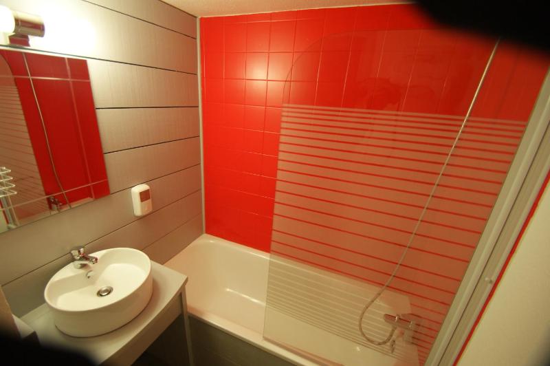 Standard Quadruple Room image 3