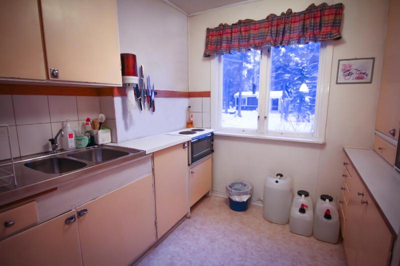 Main Cabin image 2