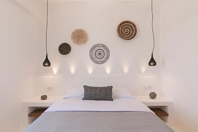 3 Elements by Stylish Stays - image 12
