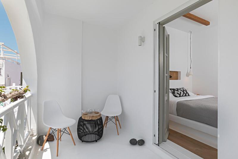 3 Elements by Stylish Stays - image 8