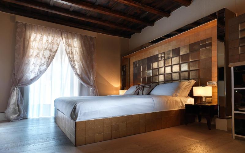 Superior Triple Room image 4