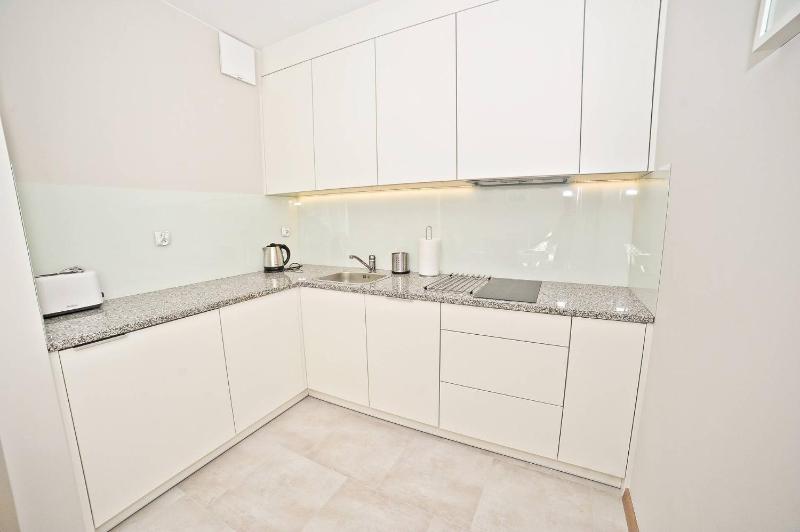 Deluxe Modern Apartment Victoria Residence by Grand Apartments - image 2